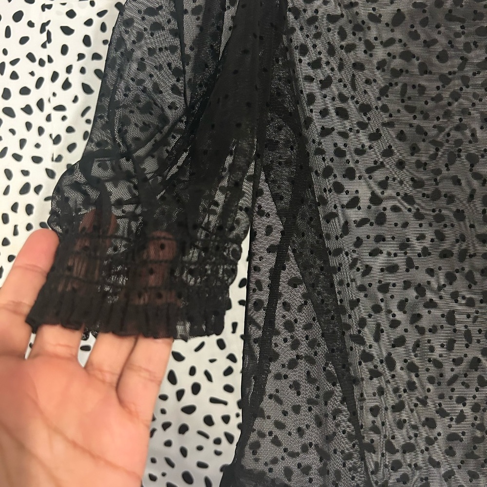 H&M blouse - Picture 3 of 4